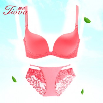 体会内衣BSK175-1 性感蕾丝无钢圈厚款超聚拢简约光面无痕美背文胸内裤套装