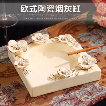 厂家欧式手工描金烟灰缸装饰品陶瓷高档描金餐桌客厅烟缸创意摆件