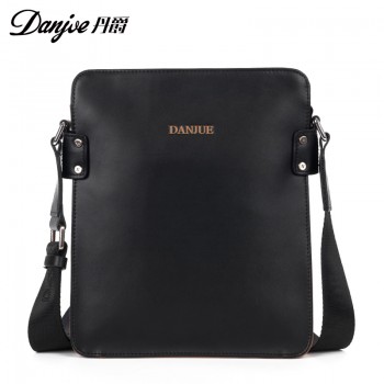 丹爵(DANJUE)时尚男包商务休闲款单肩斜挎包男士撞色皮包货到付款韩版男挎包8302-3