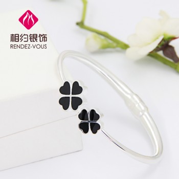 抓住小幸运四叶草足银手镯时尚韩国简约手环闺蜜礼物送女友生日饰品