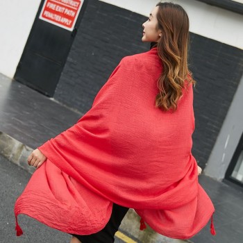 UACY 2017秋冬款韩版棉麻单色波浪纹百搭挂须围巾女
