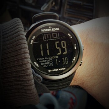 户外智能手表 NORTH EDGE运动登山钓鱼徒步高度气压防水